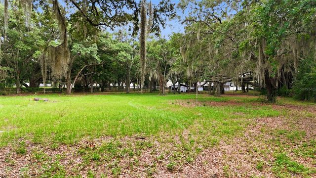 1918 SYDNEY ROAD, Valrico, FL 33594