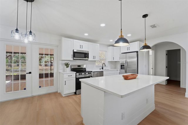 1918 SYDNEY ROAD, Valrico, FL 33594