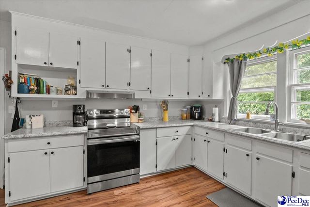 204 Gandy Dr, Hartsville, SC 29550