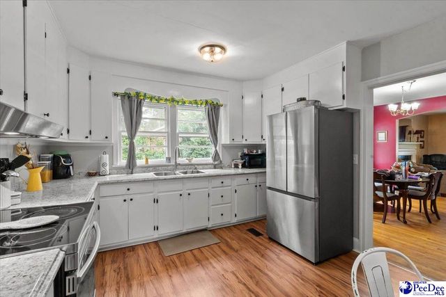 204 Gandy Dr, Hartsville, SC 29550