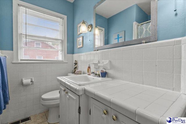 204 Gandy Dr, Hartsville, SC 29550