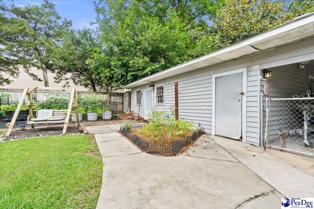 204 Gandy Dr, Hartsville, SC 29550