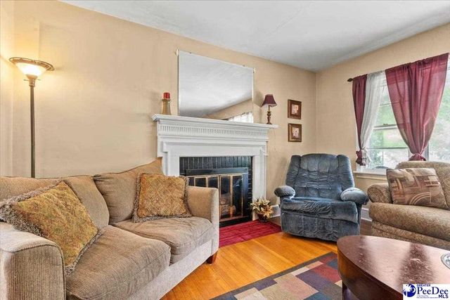 204 Gandy Dr, Hartsville, SC 29550
