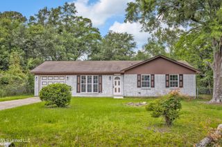2713 Brazil Street, Pascagoula, MS 39581