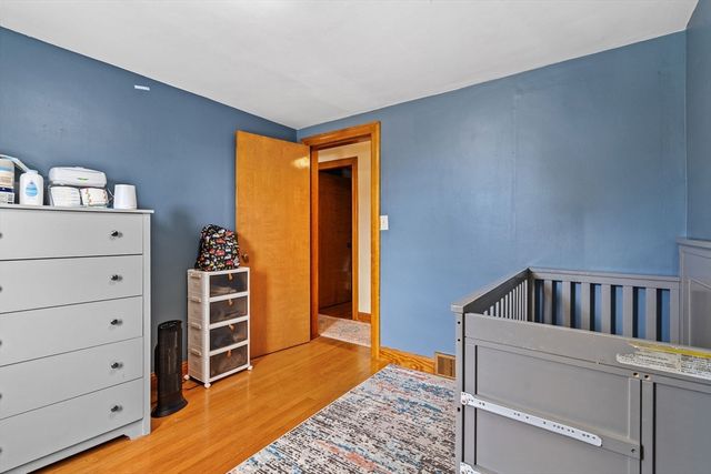 18 Mount Carmel St, Fitchburg, MA 01420