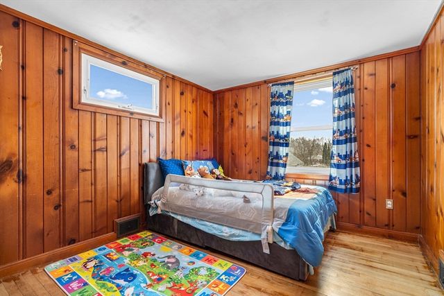 18 Mount Carmel St, Fitchburg, MA 01420