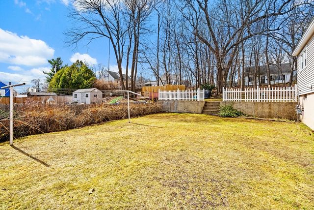 18 Mount Carmel St, Fitchburg, MA 01420