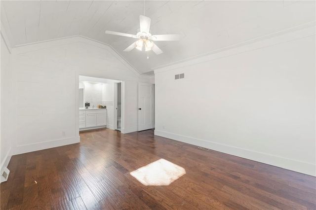 4070 SW Lido Drive, Lee's Summit, MO 64082