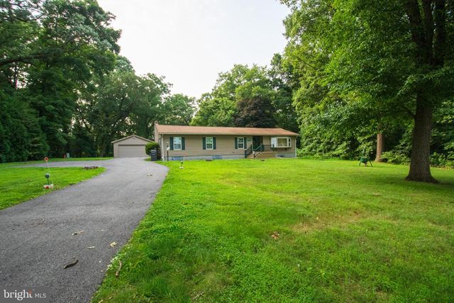 330 BRICK RD, Oxford, PA 19363