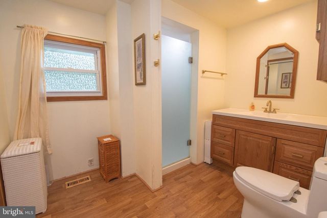 330 BRICK RD, Oxford, PA 19363