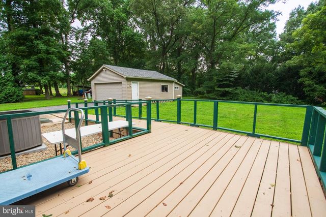 330 BRICK RD, Oxford, PA 19363