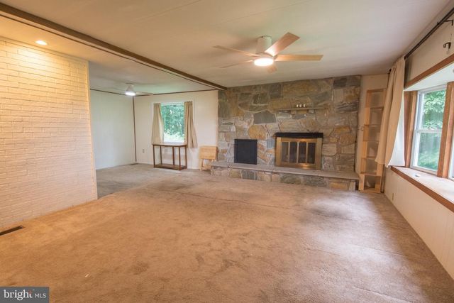 330 BRICK RD, Oxford, PA 19363