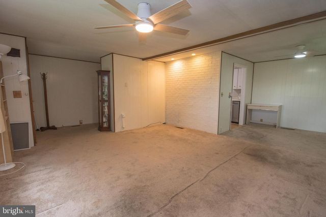 330 BRICK RD, Oxford, PA 19363