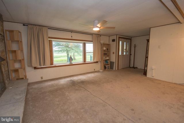330 BRICK RD, Oxford, PA 19363