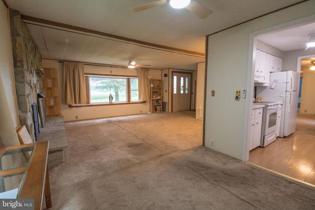 330 BRICK RD, Oxford, PA 19363