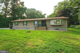 330 BRICK RD, Oxford, PA 19363