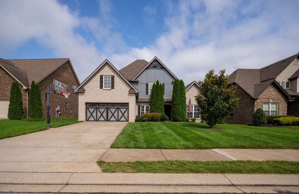 1241 Hensfield Dr, Murfreesboro, TN 37128