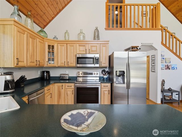 361 N Duckabush Drive E, Hoodsport, WA 98548