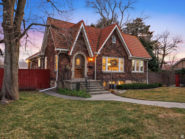 2010 E 2100 S, Salt Lake City, UT 84109