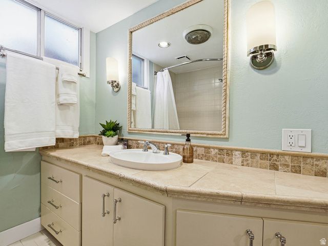 2010 E 2100 S, Salt Lake City, UT 84109