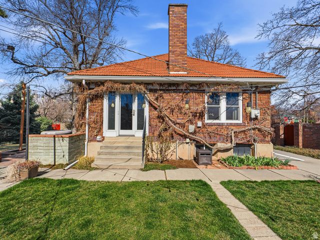 2010 E 2100 S, Salt Lake City, UT 84109