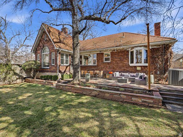 2010 E 2100 S, Salt Lake City, UT 84109