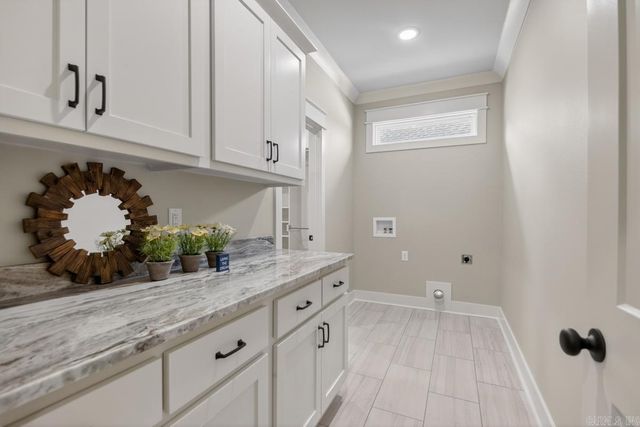 557 Valley Oak Drive, Sherwood, AR 72120