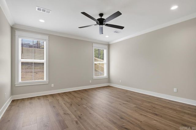 557 Valley Oak Drive, Sherwood, AR 72120