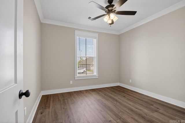 557 Valley Oak Drive, Sherwood, AR 72120