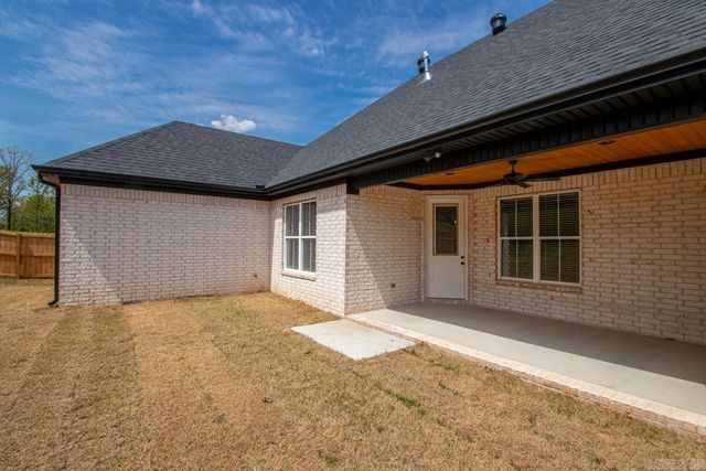 557 Valley Oak Drive, Sherwood, AR 72120
