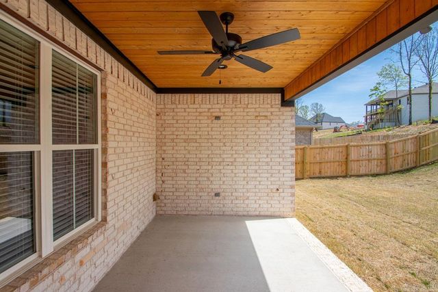 557 Valley Oak Drive, Sherwood, AR 72120