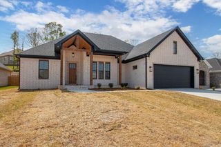 557 Valley Oak Drive, Sherwood, AR 72120