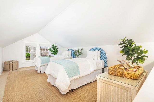 142 Seabreeze Avenue, Palm Beach, FL 33480