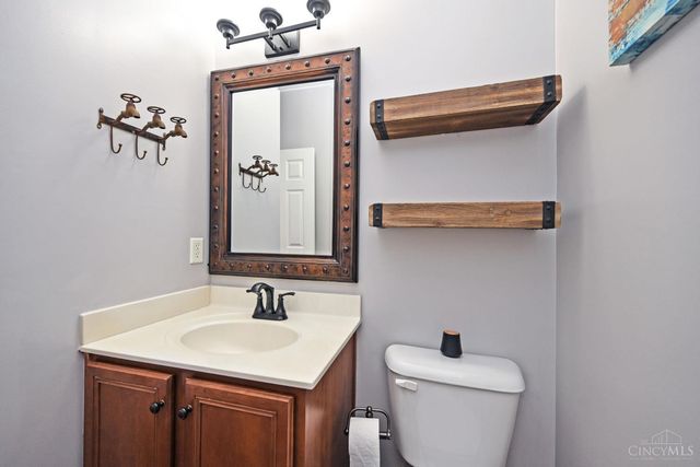 2075 Ross Estates Drive, Ross Twp, OH 45013