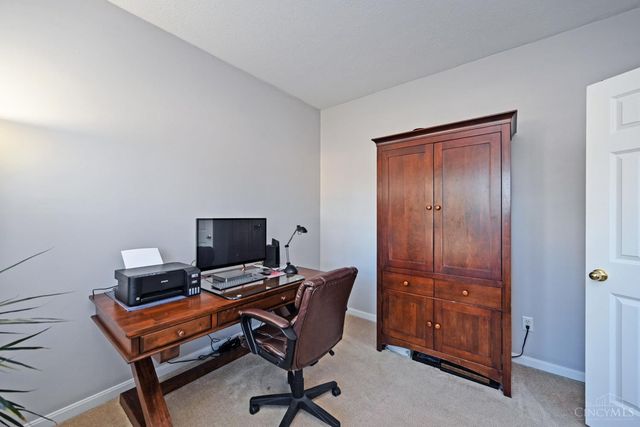 2075 Ross Estates Drive, Ross Twp, OH 45013