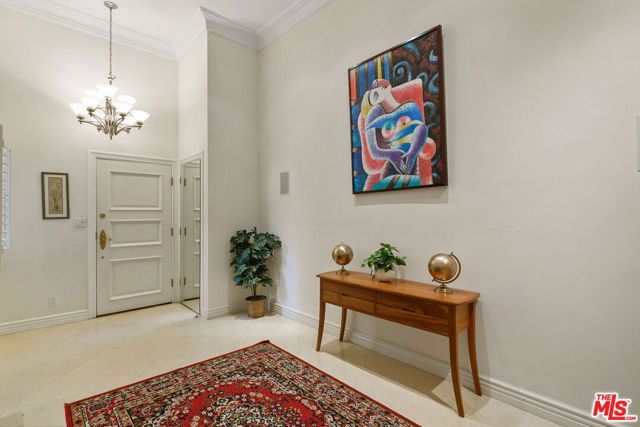 1131 Alta Loma Road 602, West Hollywood, CA 90069