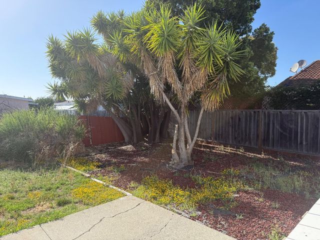 27949 Emerson Avenue, Hayward, CA 94545