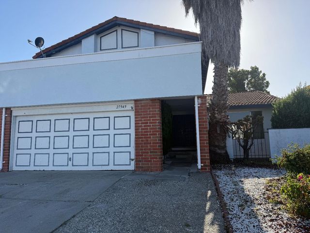 27949 Emerson Avenue, Hayward, CA 94545