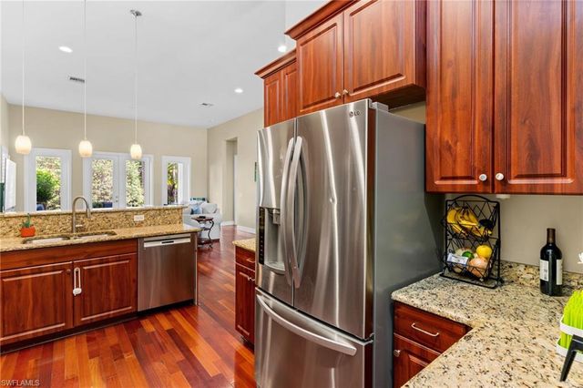 5019 Fairhaven LN, Naples, FL 34109