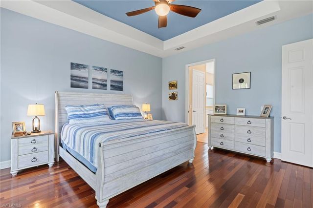 5019 Fairhaven LN, Naples, FL 34109