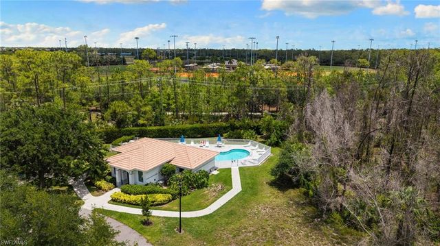 5019 Fairhaven LN, Naples, FL 34109