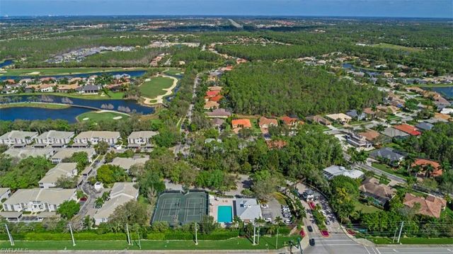 5019 Fairhaven LN, Naples, FL 34109