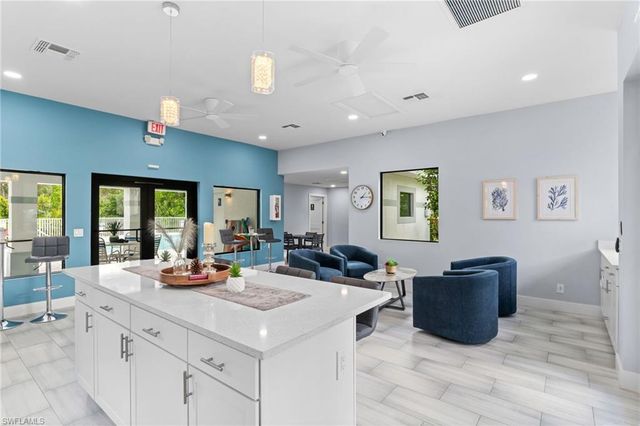 5019 Fairhaven LN, Naples, FL 34109