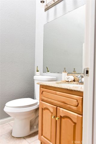 1070 Temple Avenue, Long Beach, CA 90804