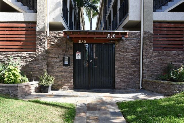 1070 Temple Avenue, Long Beach, CA 90804