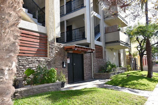 1070 Temple Avenue, Long Beach, CA 90804