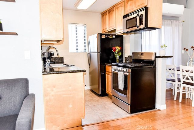 1070 Temple Avenue, Long Beach, CA 90804