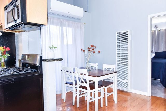 1070 Temple Avenue, Long Beach, CA 90804