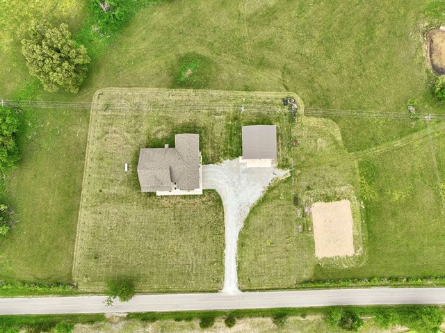 4163 Old Highway 52, E, Westmoreland, TN 37186