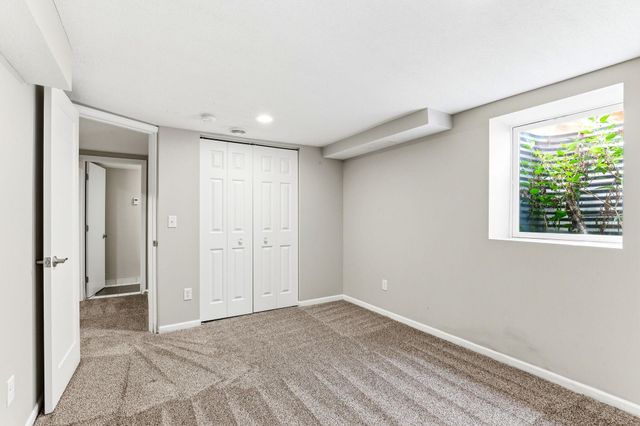 1922 Oakland Road, Minnetonka, MN 55305